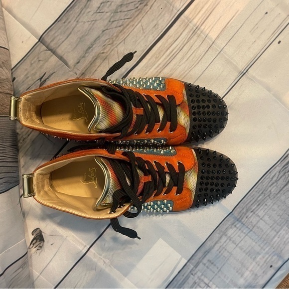 🔥 CHRISTIAN LOUBOUTIN MID-TOP STUDDED SNEAKERS – CERTIFIED AUTHENTIC 🔥 - Picture 6 of 9